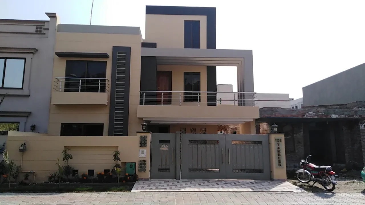10 MARLA HOUSE FOR SALE IN TAKBEER BLOCK SECTOR B BAHRIA TOWN LAHORE