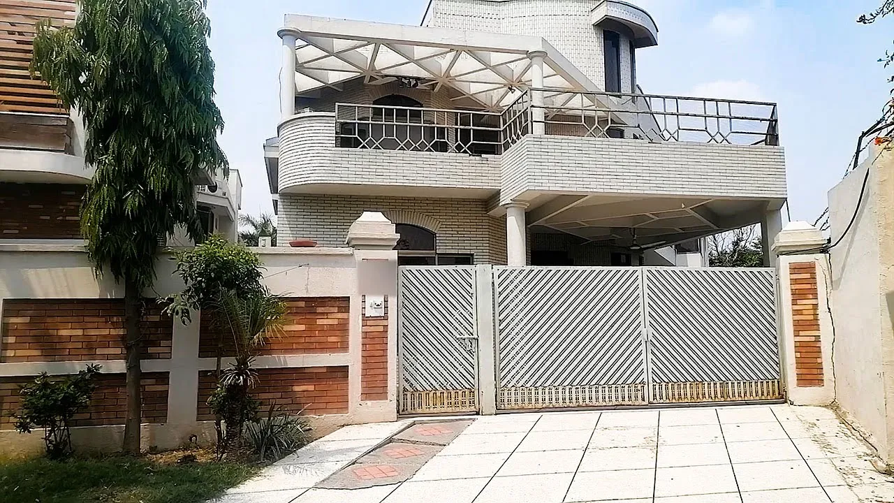 1.2 KANAL HOUSE FOR SALE IN TECH SOCIETY LAHORE
