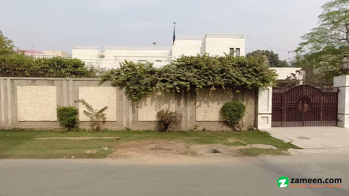 2 KANAL HOUSE FOR SALE IN GREEN TOWN LAHORE