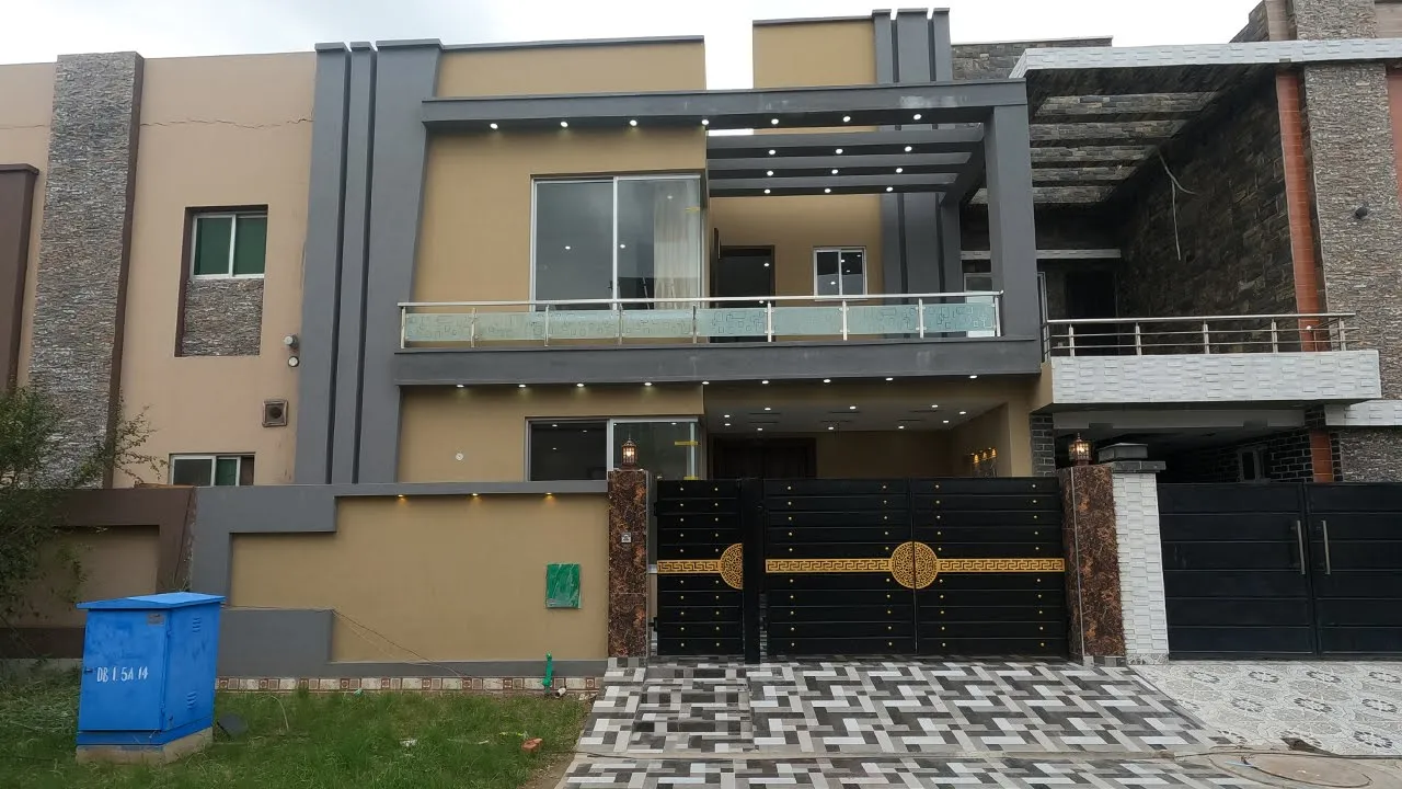 6 MARLA HOUSE FOR SALE IN BAHRIA NASHEMAN LAHORE