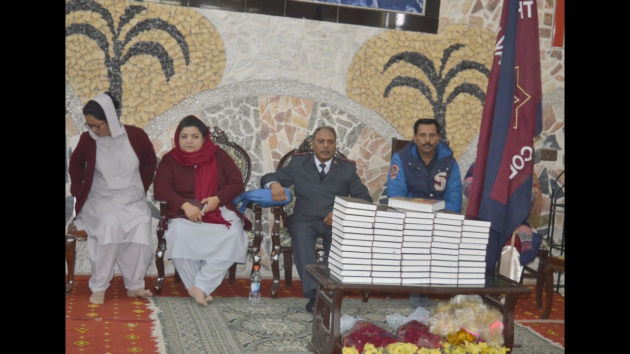 Free Bibles distribution in The Salvation Army Church Awami Colony Lahore ,By Evangelist Javed Alam