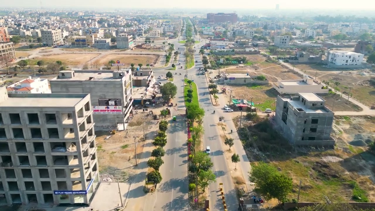 "Izmir Town: Exploring Lahore's Essence"