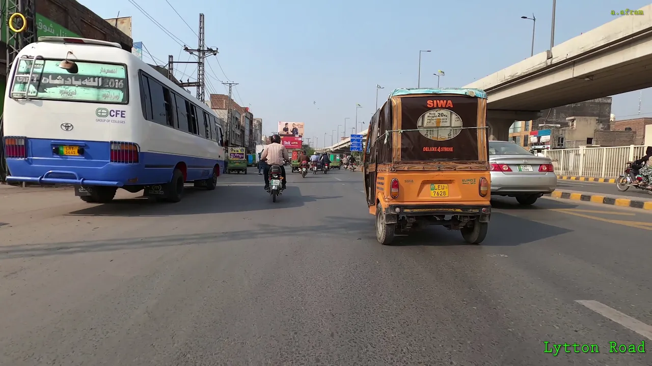 [4K] Driving to Neela Gumbad Anarkali Bazaar from Islamia Park Lahore Pakistan