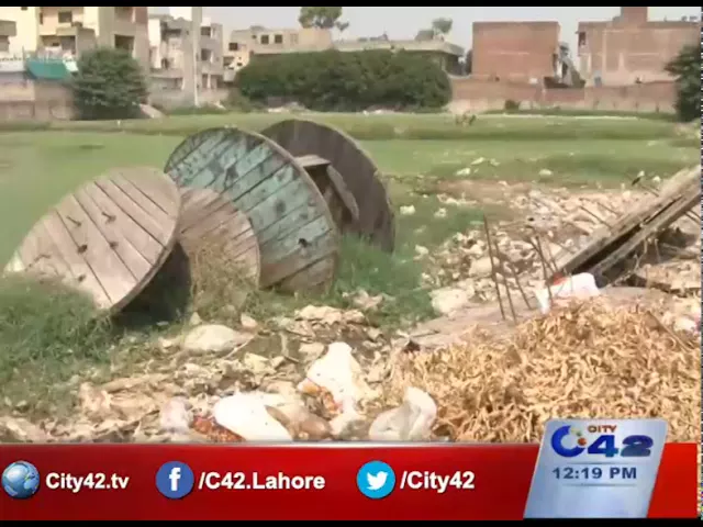 42 Report: Johar Town piles of garbage on the road to the Wafaqi Colony