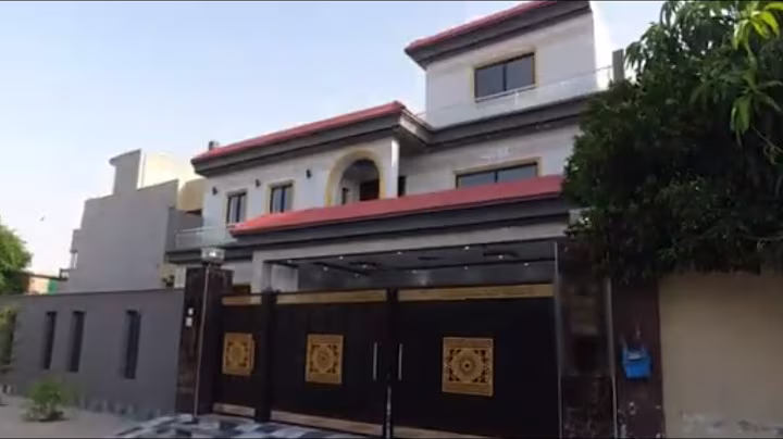 1 KANAL HOUSE FOR SALE IN BLOCK B AGRICS TOWN LAHORE