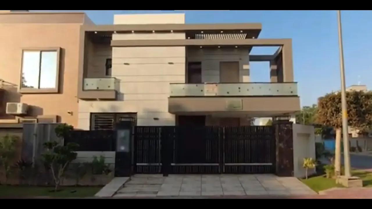 12 MARLA HOUSE FOR SALE IN VALENCIA HOUSING SOCIETY LAHORE