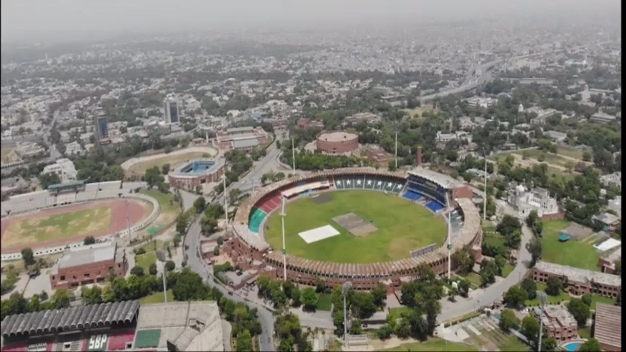 LAHORE ????? KA MAHOOLON SHDEDUN | ANWAR KAMAL