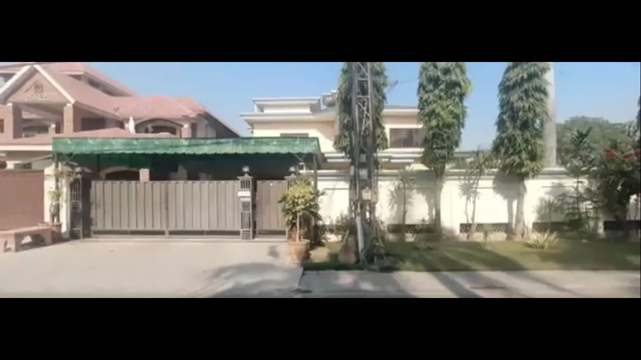 1.5 KANAL HOUSE FOR SALE IN BLOCK C TECH SOCIETY LAHORE