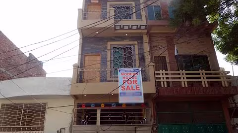 2.5 Marla Triple Storey House For Sale In Green Town Lahore