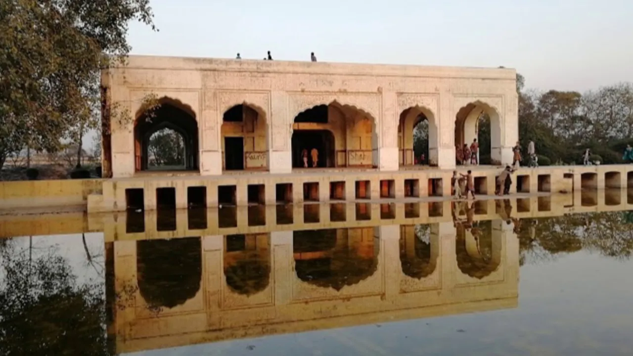 Kamran Baradari|History of kamran Baradari|beauty of Pakistan