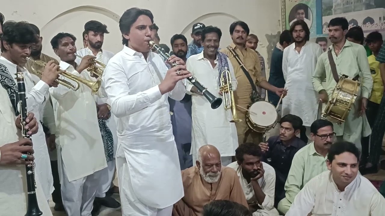 rahat Ali Khan performance raag madhuvanti chak jhumra