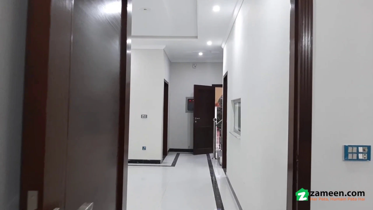 10 MARLA HOUSE FOR SALE IN AIRLINE HOUSING SOCIETY LAHORE