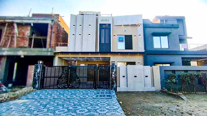 11 MARLA HOUSE FOR SALE IN AWT PHASE 2 LAHORE