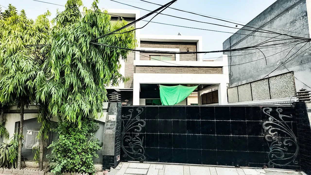 1 KANAL HOUSE FOR SALE IN NEW SUPER TOWN LAHORE