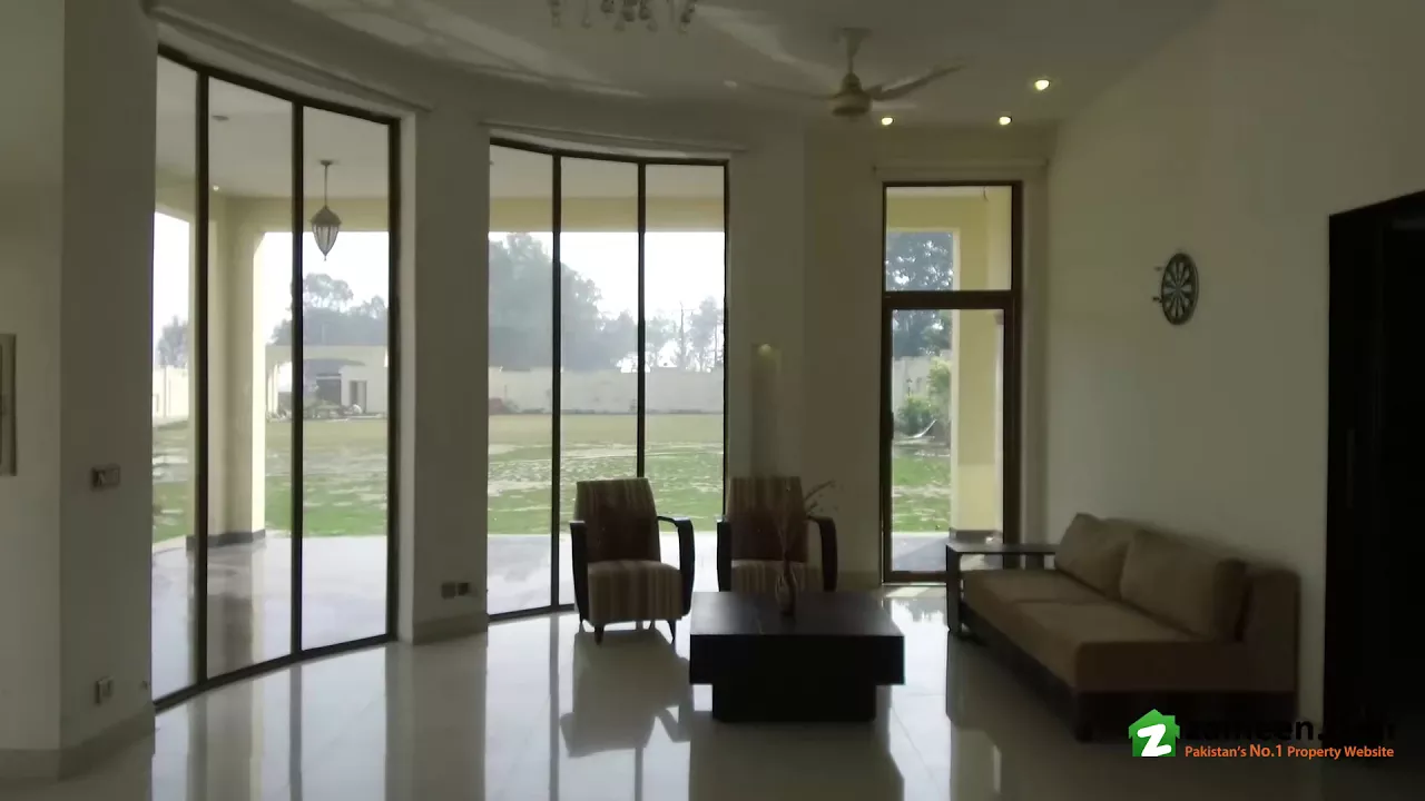 10 KANAL FARMHOUSE FOR SALE IN  EDEN PARK LAHORE