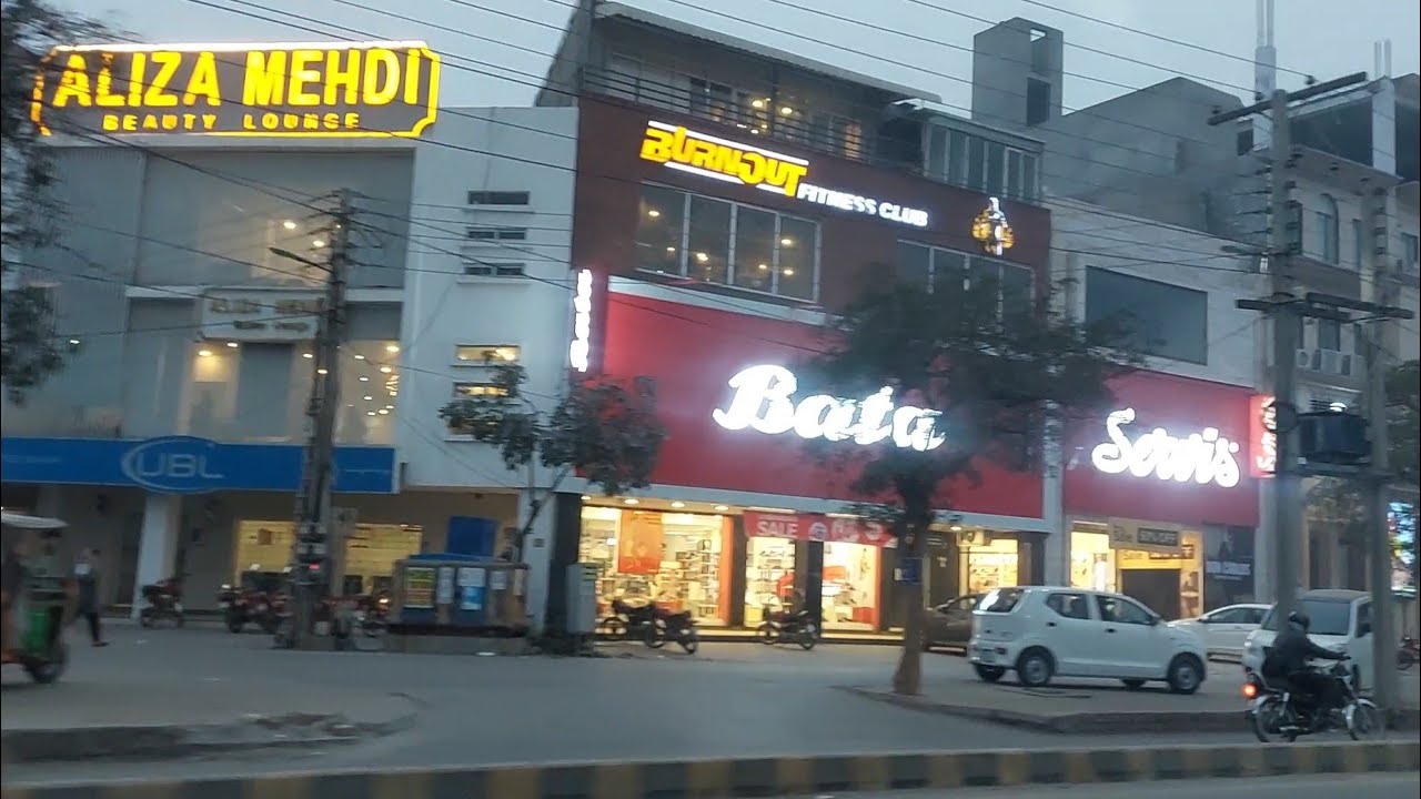 a drive in Lahore Pakistan from Naz Town to Wapda Ton via Valencia Town      PLEASE LIKE&SUBSCRIBE