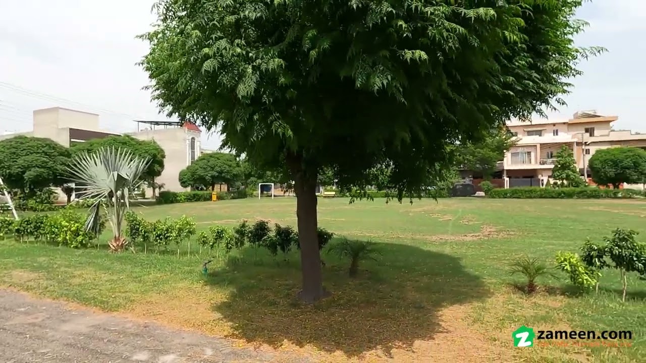 7  MARLA RESIDENTIAL PLOT FOR SALE   IN  IZMIR TOWN LAHORE