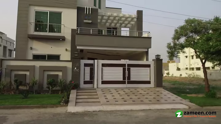 USED BUT ALMOST BRAND NEW DOUBLE STOREY HOUSE FOR SALE IN NESPAK HOUSING SCHEME LAHORE
