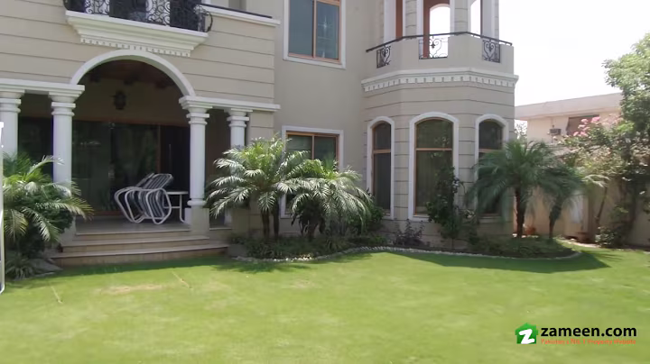 SPANISH DESIGN BRAND NEW BUNGALOW IS AVAILABLE FOR SALE IN PGECHS PHASE 1, LAHORE