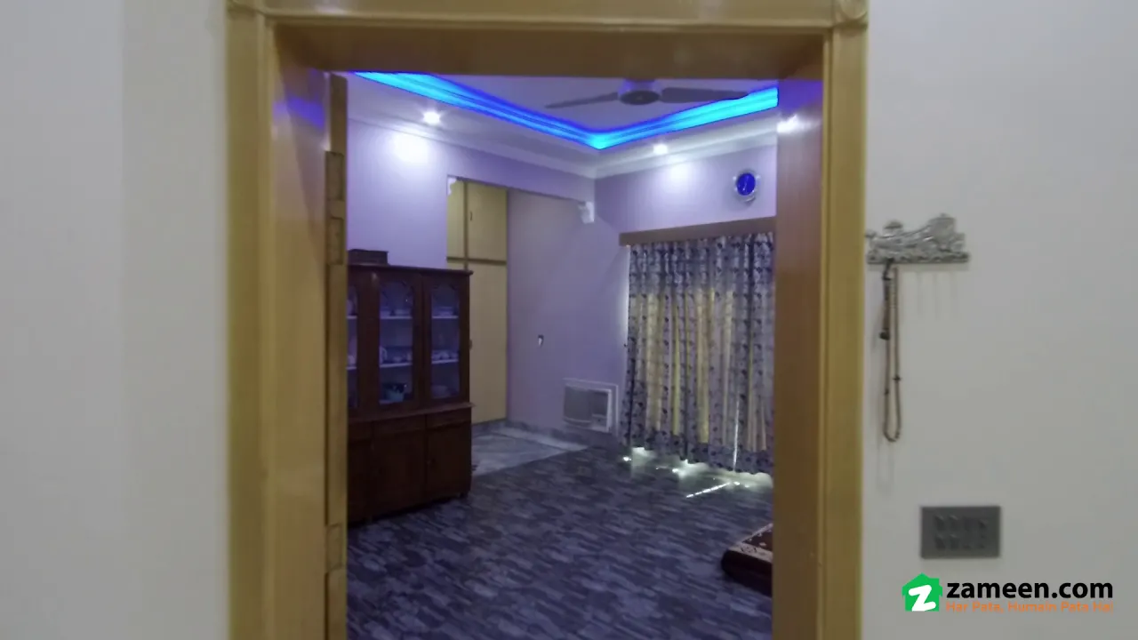 12 MARLA TRIPLE STOREY BEAUTIFUL HOUSE FOR SALE IN ZAMAN COLONY LAHORE
