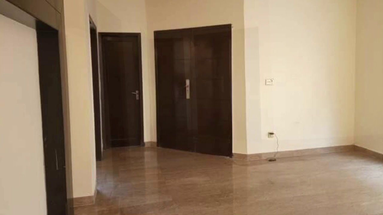 10 Marla House available for sale. ?? Takbeer block, sector B, Bahria town Lahore