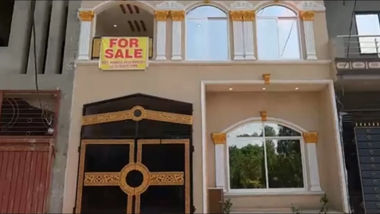 4.5 MARLA HOUSE FOR SALE IN BLOCK A SADAT COOPERATIVE HOUSING SOCIETY COLLEGE TOWN LAHORE