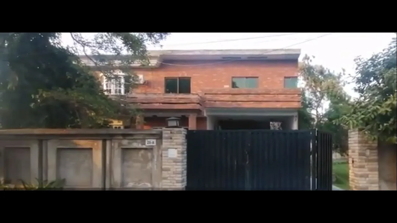 1.6 KANAL HOUSE FOR SALE IN BLOCK A TECH SOCIETY LAHORE