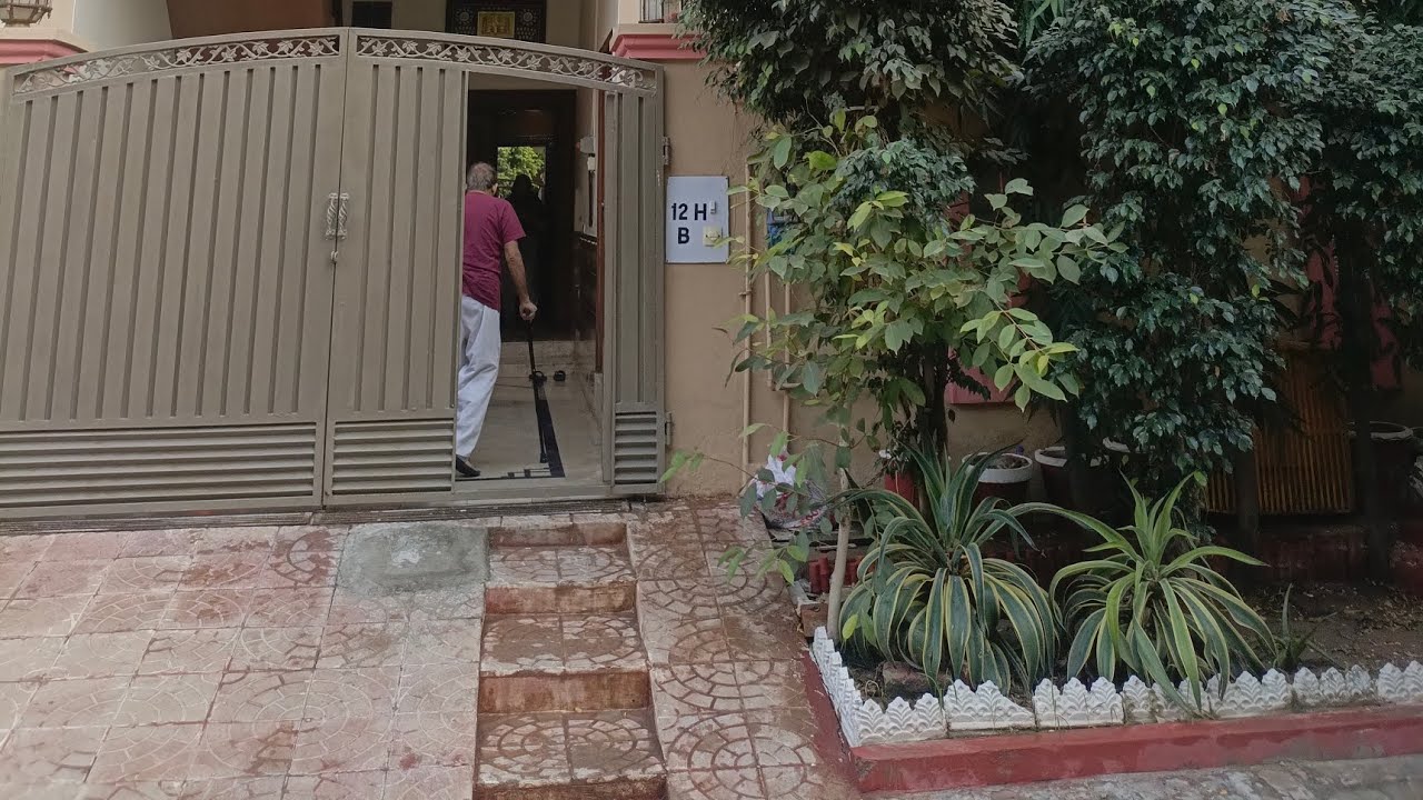 8 Marla Beautiful House for Sale in Canal Burg Society, Lahore | Prime Location | PKR 4 Crore