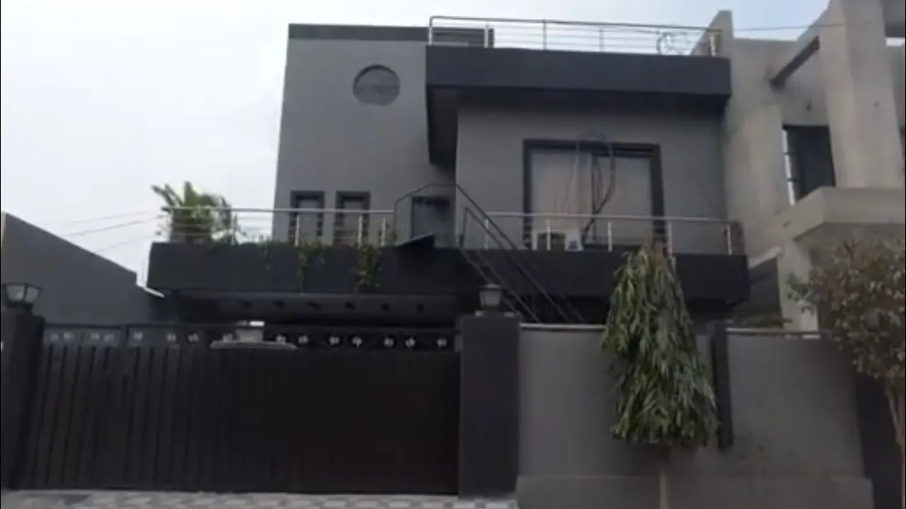 10 MARLA HOUSE FOR SALE IN KHUDA BUKSH COLONY CANTT LAHORE