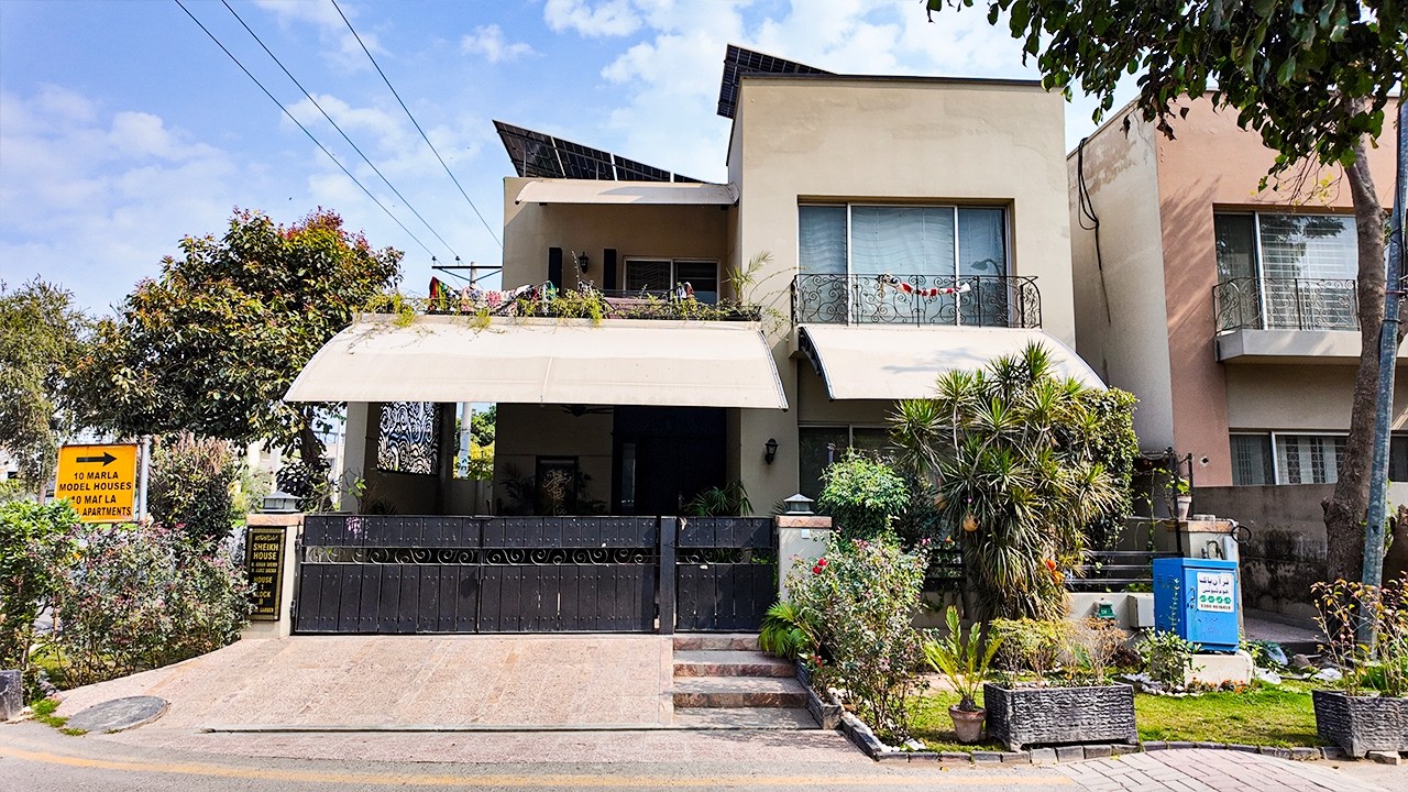 10 MARLA HOUSE FOR SALE IN  DIVINE GARDENS LAHORE