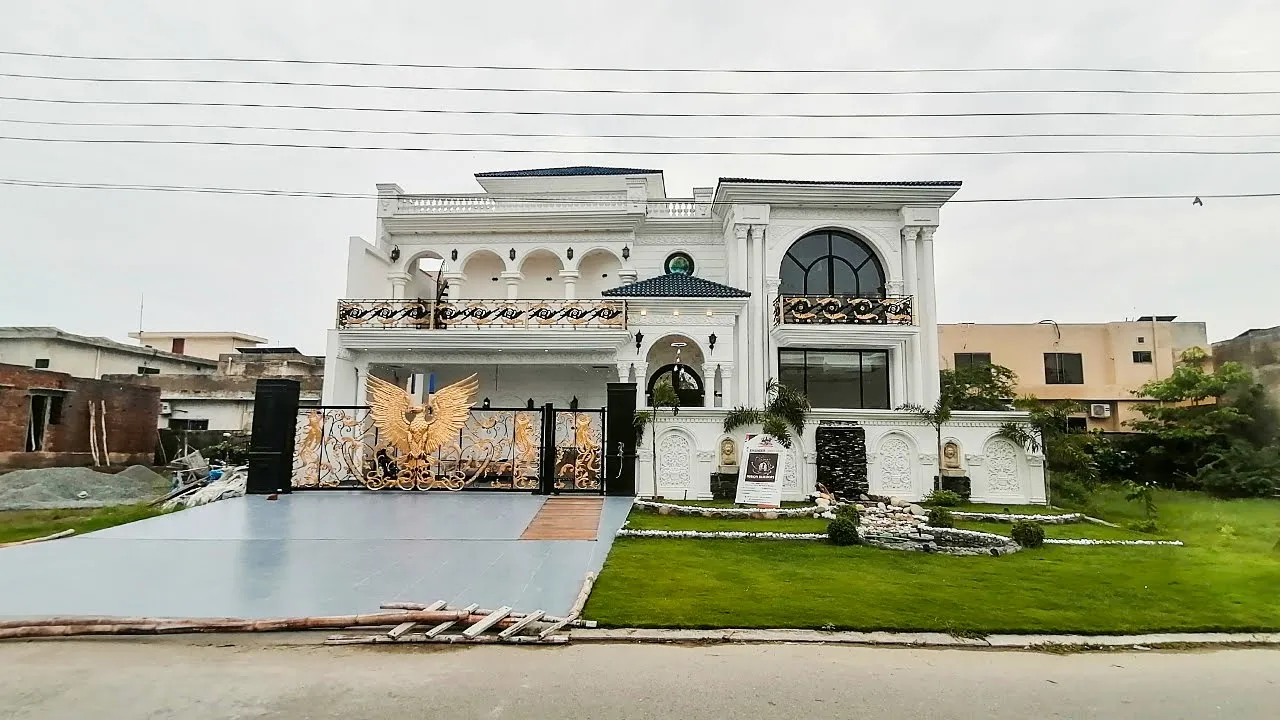 16 MARLA HOUSE FOR SALE IN  OPF HOUSING SCHEME LAHORE