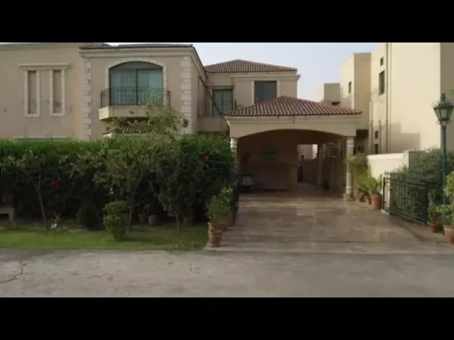 16 MARLA DOUBLE UNIT HOUSE FOR SALE IN MAIN BOULEVARD TRICON VILLAGE LAHORE