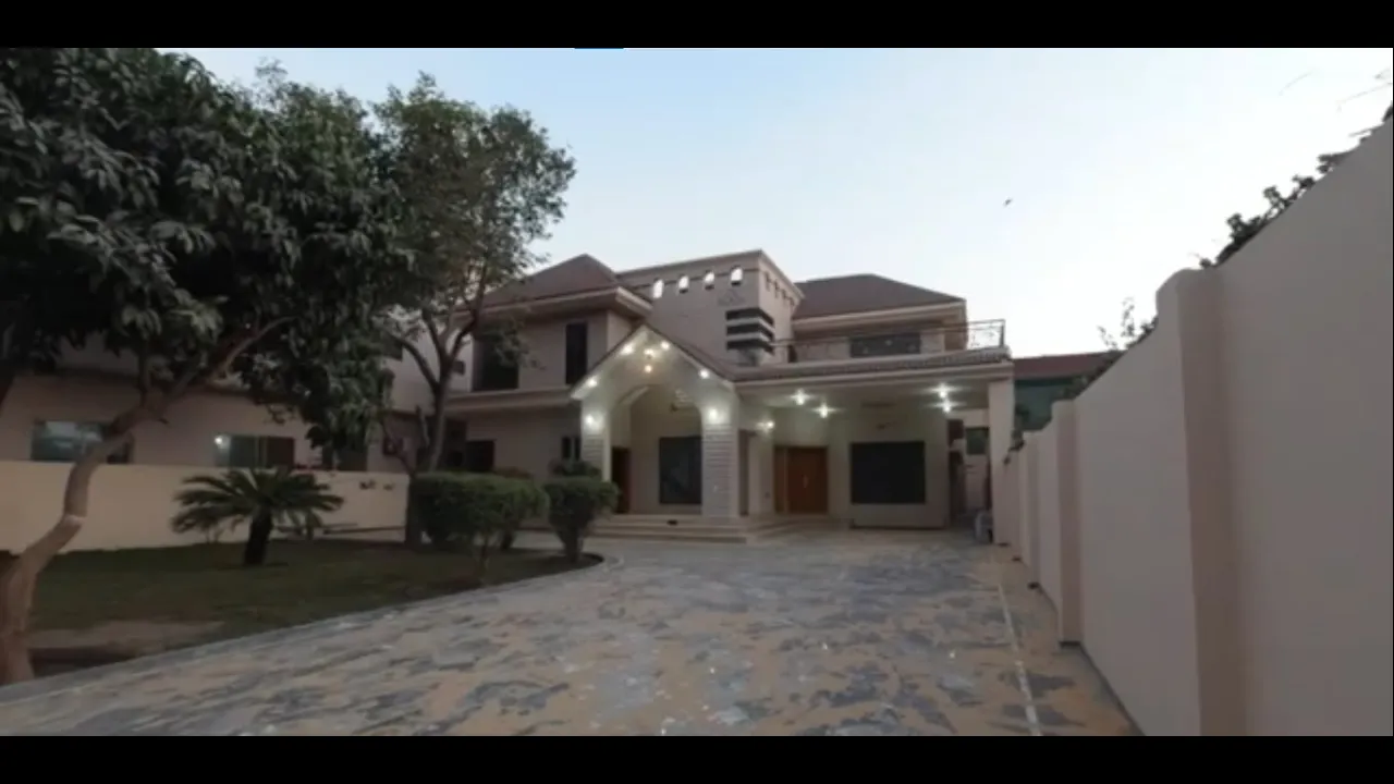 2.2 KANAL HOUSE FOR SALE IN NAZIR GARDEN SOCIETY LAHORE