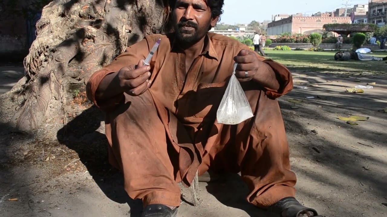 Heroin Abuse at Ali Park, Lahore
