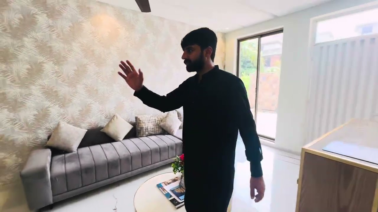 2 bed non furnished apartment for sales in mustafa town Lahore